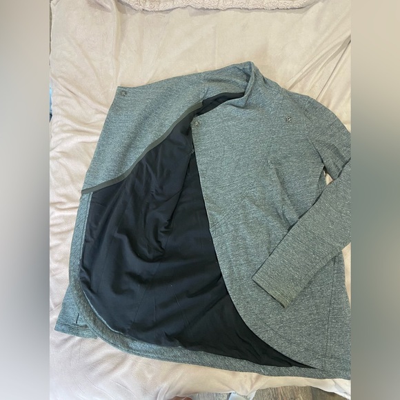 Lululemon crossover sweater - Picture 2 of 4